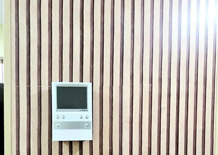 Cozy Modern Two Palm Tree Apartahotel *